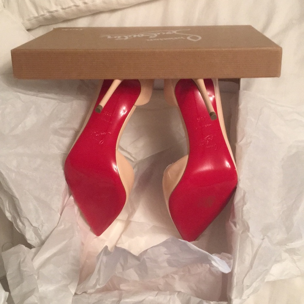 BRAND NEW a Christian Louboutin Light Pink Pumps - Picture 8 of 8